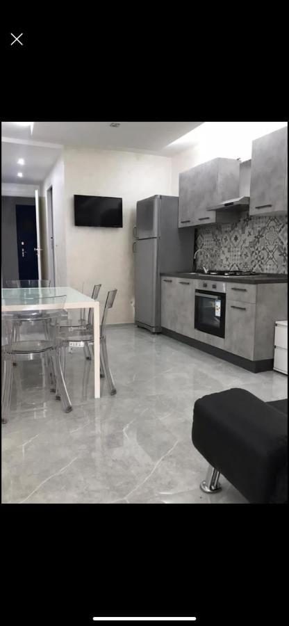 Le Rocce Nere Aparthotel Giardini Naxos Bagian luar foto
